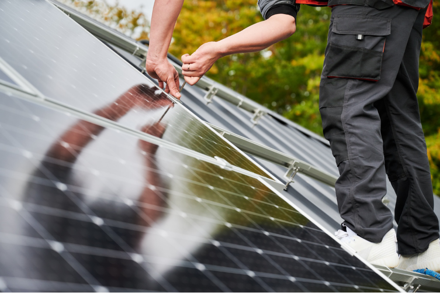 太陽光発電を導入するときは設置業者選びが重要